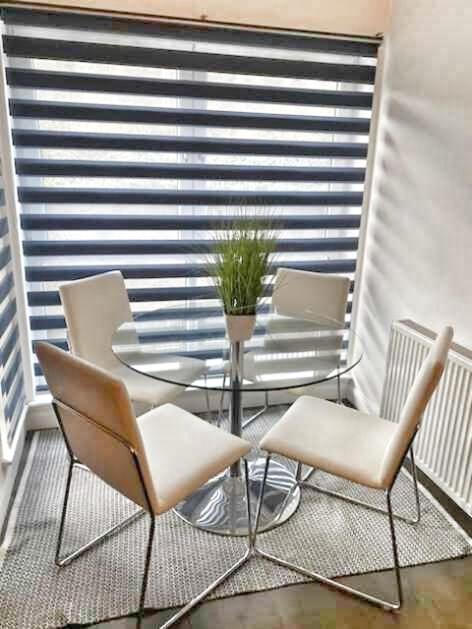2 Bed City Centre Apt, Free Parking - Albert Clock, Customs House Belfast Exterior photo